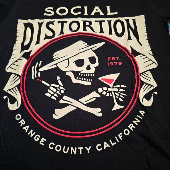 NWT Unisex Licensed Black Social Distortion Orange County CA Graphic Tee Size XS - Picture 2 of 7